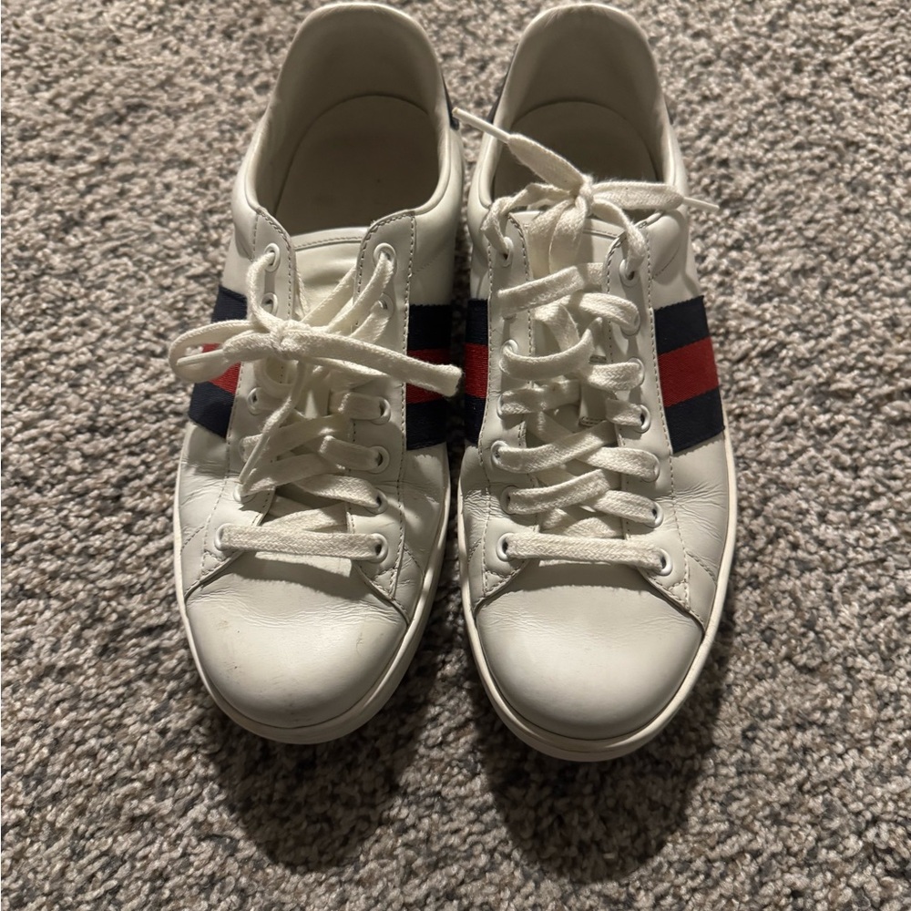 Gucci White Sneakers with Red and Blue Stripes - Picture 1 of 2